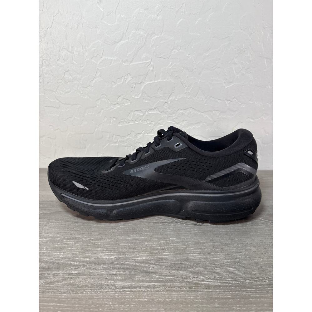 Brooks Ghost 15 Wms Sz 10 Narrow (2A) Triple Black Athletic Running Shoe Sneaker - Picture 2 of 9